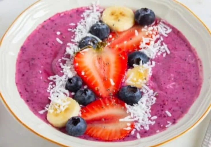 High Protein Berry Smoothie Bowl