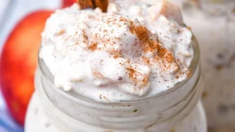 Peaches & Cream Overnight Oats