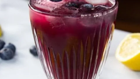 Recipe for Antioxidant Blueberry-Lemon Green Tea