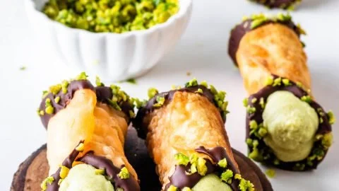 Pistachio Cannoli