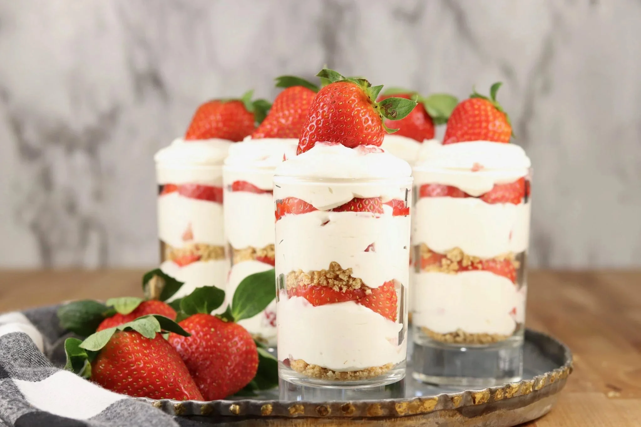 No Bake Strawberry Cheesecakes